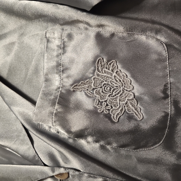 🩶 Vintage 1997 Victoria's Secret Ladie's Satin Button Front Long Sleeve Gown XS - Picture 15 of 16